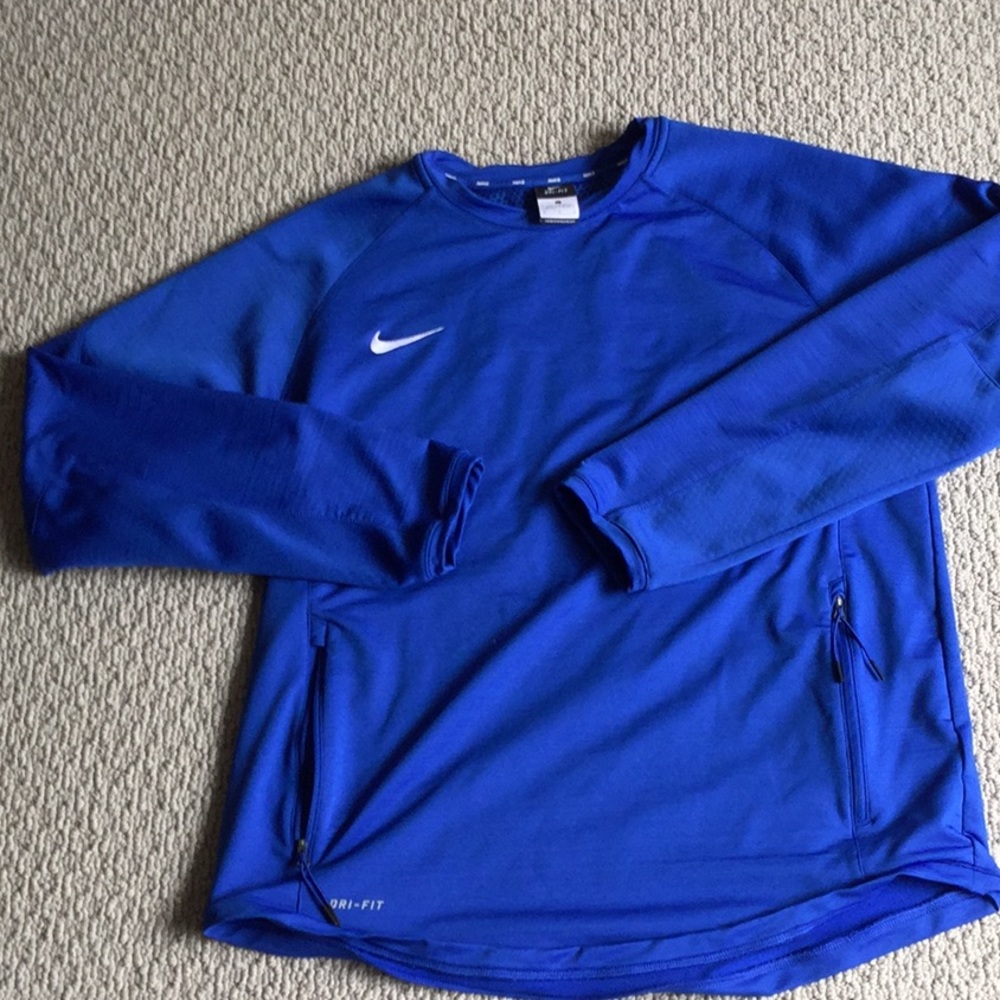 NIKE men’s crew neck dri-fit sweatshirt